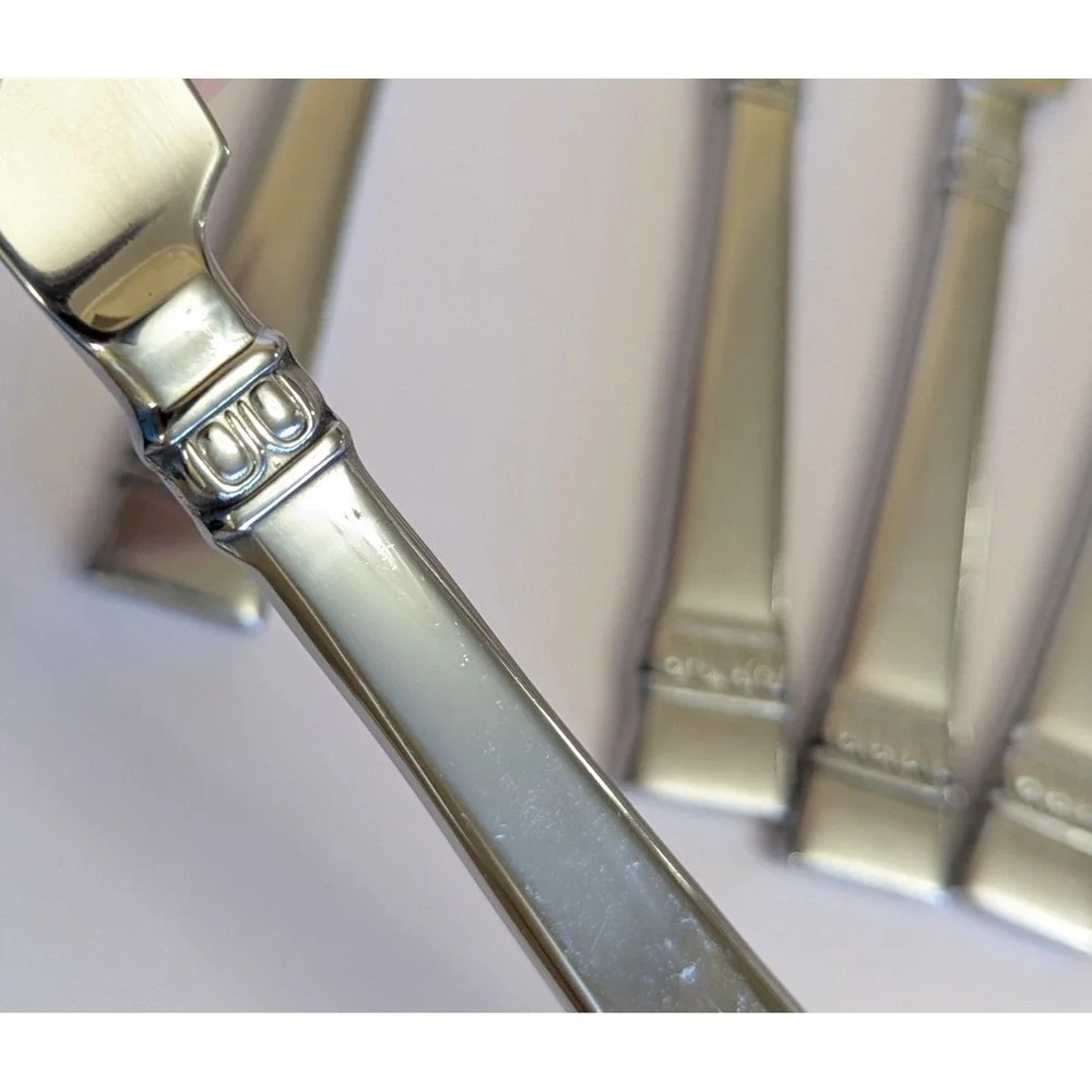 Oneida CADENCE Dinner Knife Knives 18/10 Stainless Indonesia (Set Of 8)
